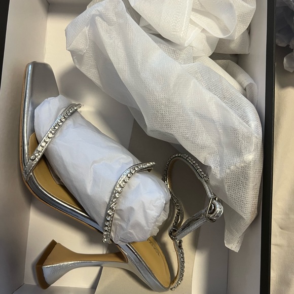 Tony Bianco Shy silver nappa metallic heels 7.5 - Picture 4 of 4